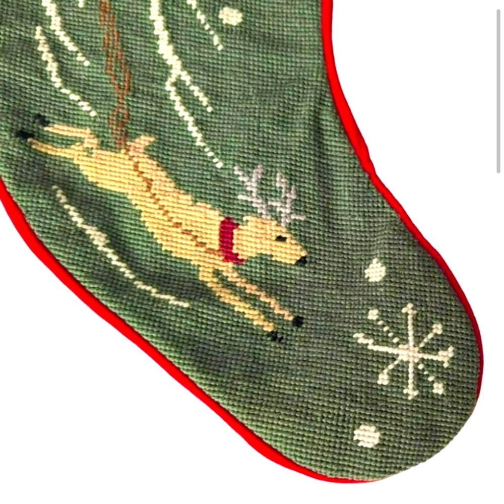 🎄Beautiful needlepoint stocking - Picture 4 of 4